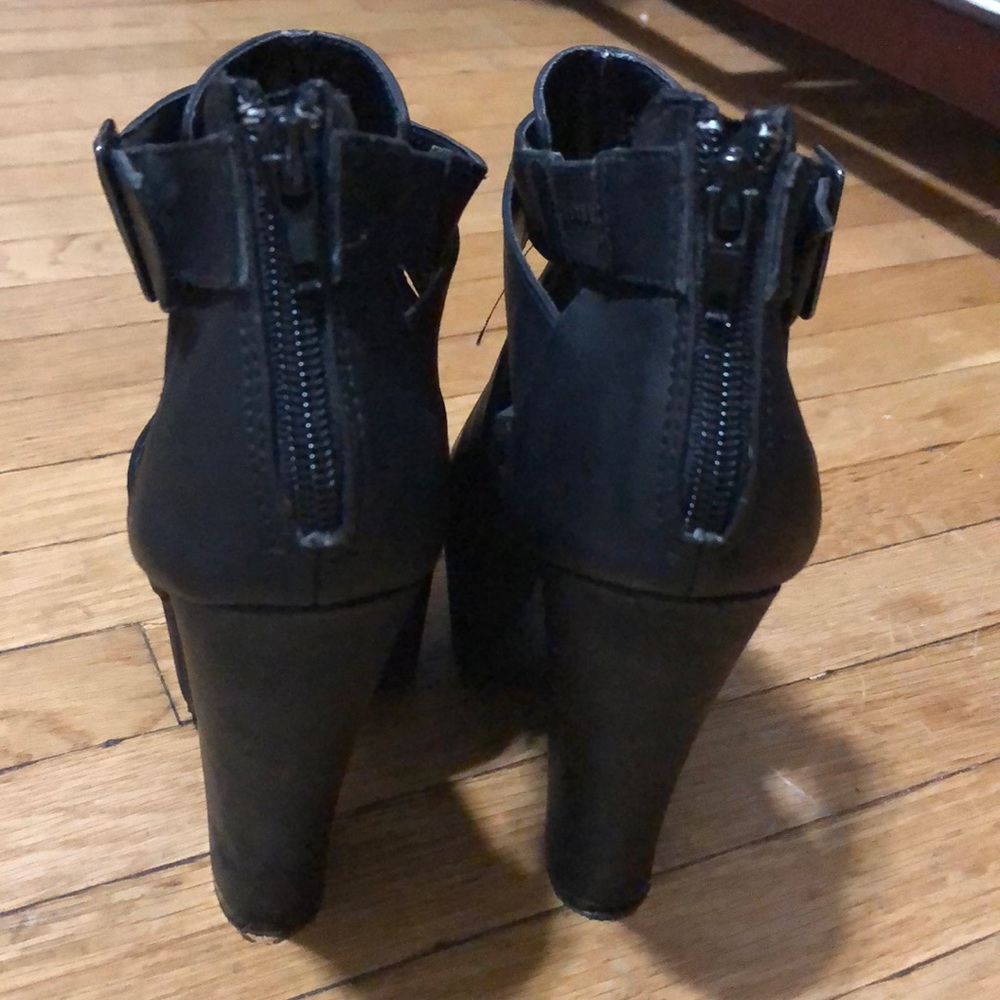 Open Toe Heels - Picture 3 of 3